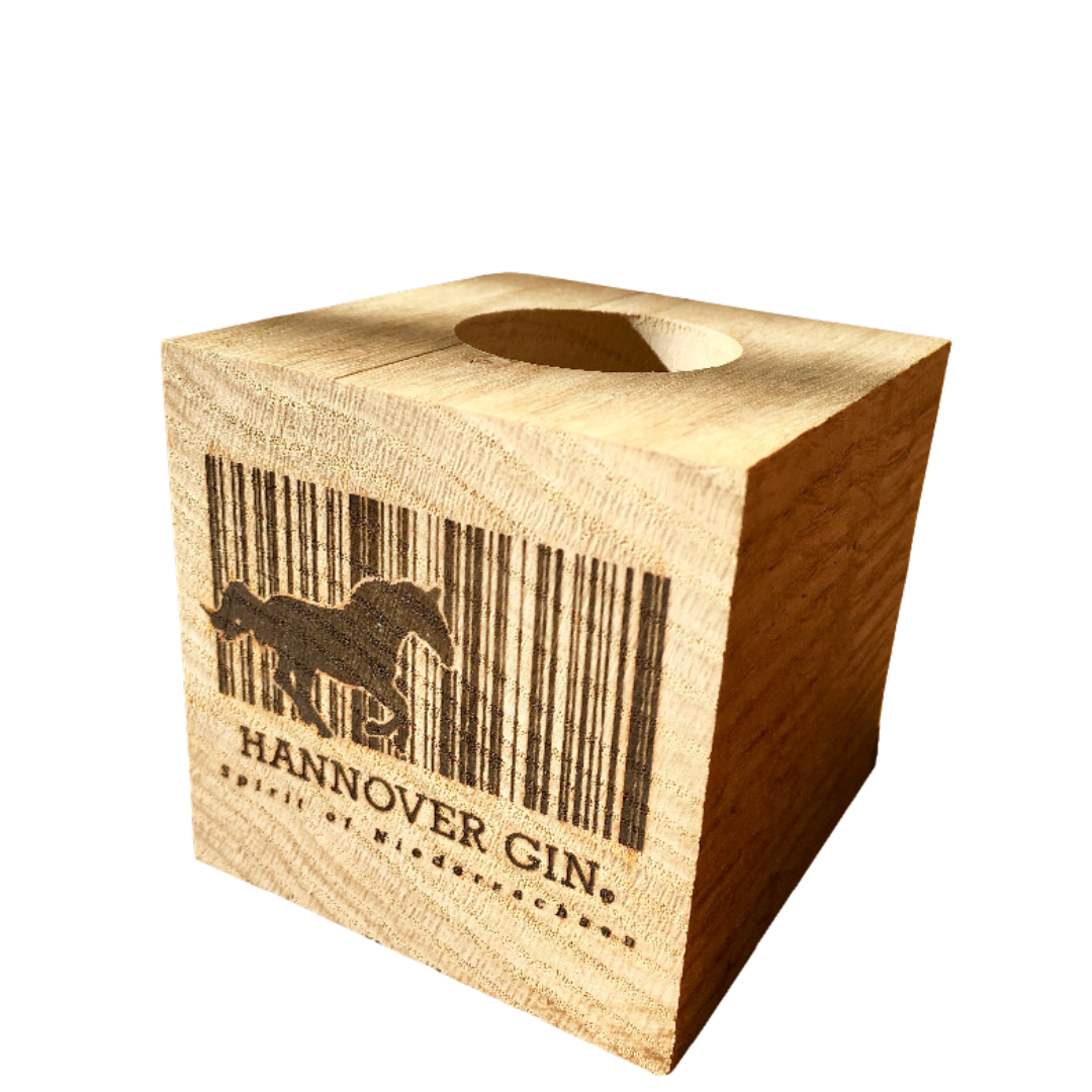 201 • HANNOVER GIN WOODEN CUBES •
